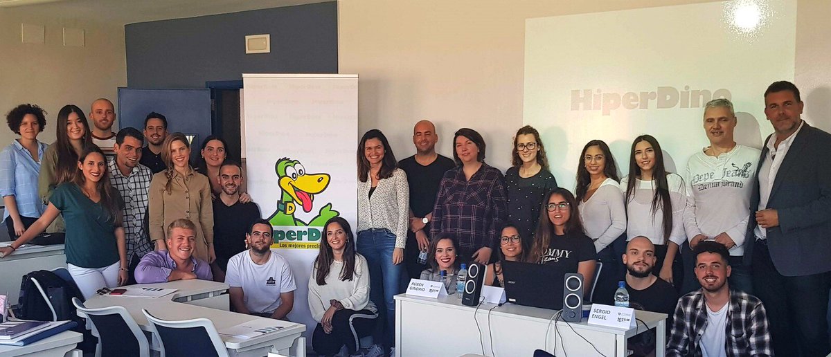 atlanticomedio's tweet photo. ¡Se acabó el misterio! HiperDino Supermercados​ será el cliente de nuestro #MCOMfest19  🔝🔝 
¡Chicos! Ahora toca investigar y trabajar 💪🏼💪🏼 ¡Lo harán genial! Ya estamos con ganas de ver los trabajos. 👏🏼😁 #TúNoTienesLímites https://t.co/Zck8Tv9ctX