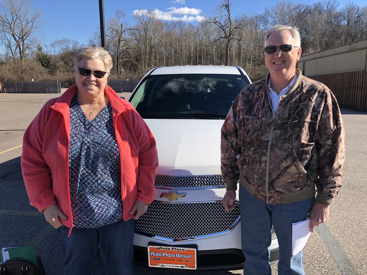 AutoPlazaDirect's tweet photo. Congrats Cheryl &amp; Dennis! Your New Chevy Equinox is perfect for road trips, outdoors &amp; the every day adventure! Welcome to the fast growing #AutoPlazaFamily 💫 https://t.co/NElORbJTzn https://t.co/BwLMj7GFrY