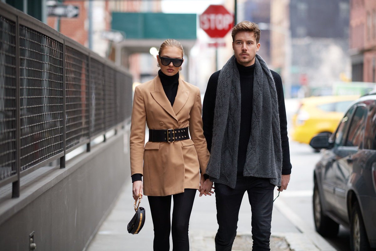 dailyromee's tweet photo. Romee Strijd &amp; Laurens Van Leeuwen out in NYC. (13/03) https://t.co/CsGOmem0U3