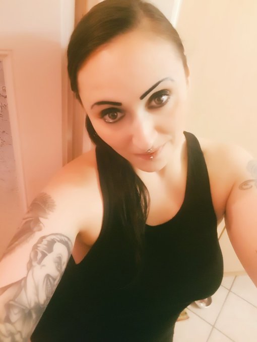 Habe noch freie Termine in Dresden frei, bin absolut privat besuchbar.  Im Gegensatz zu anderen Damen