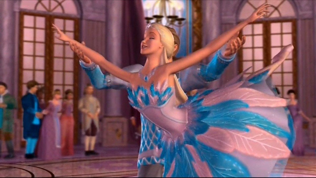 barbie y su mascota azul