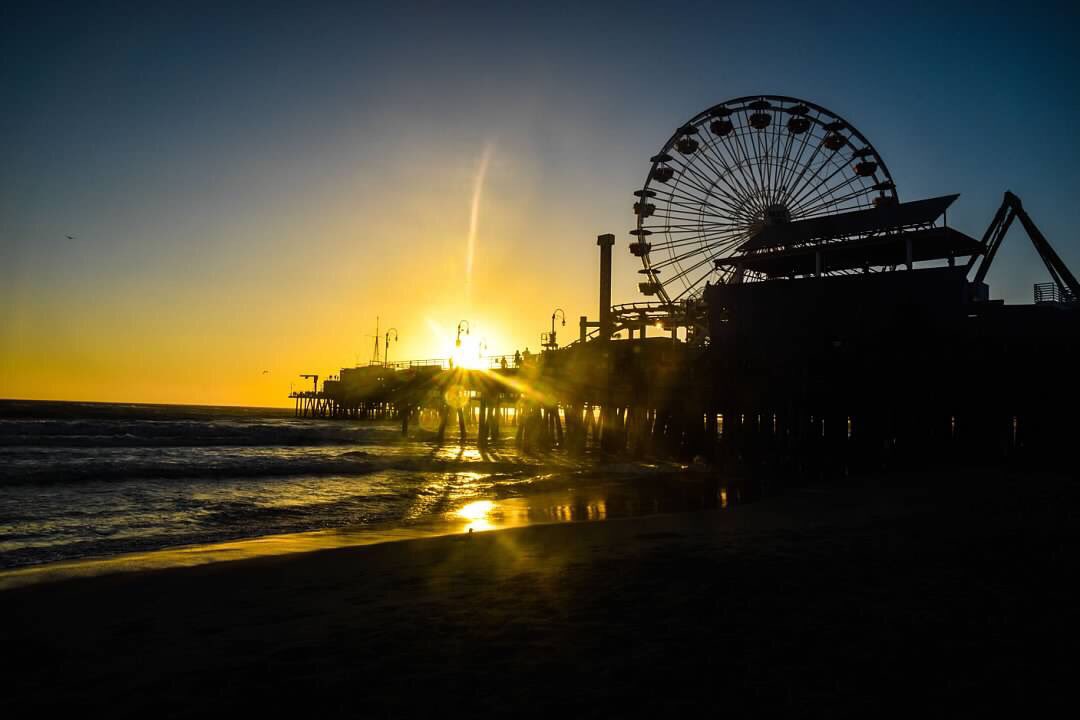 #Dusk #Sunset in Santa Monica.  @StormHour @ThePhotoHour #landscapephotography #goinbacktoCali