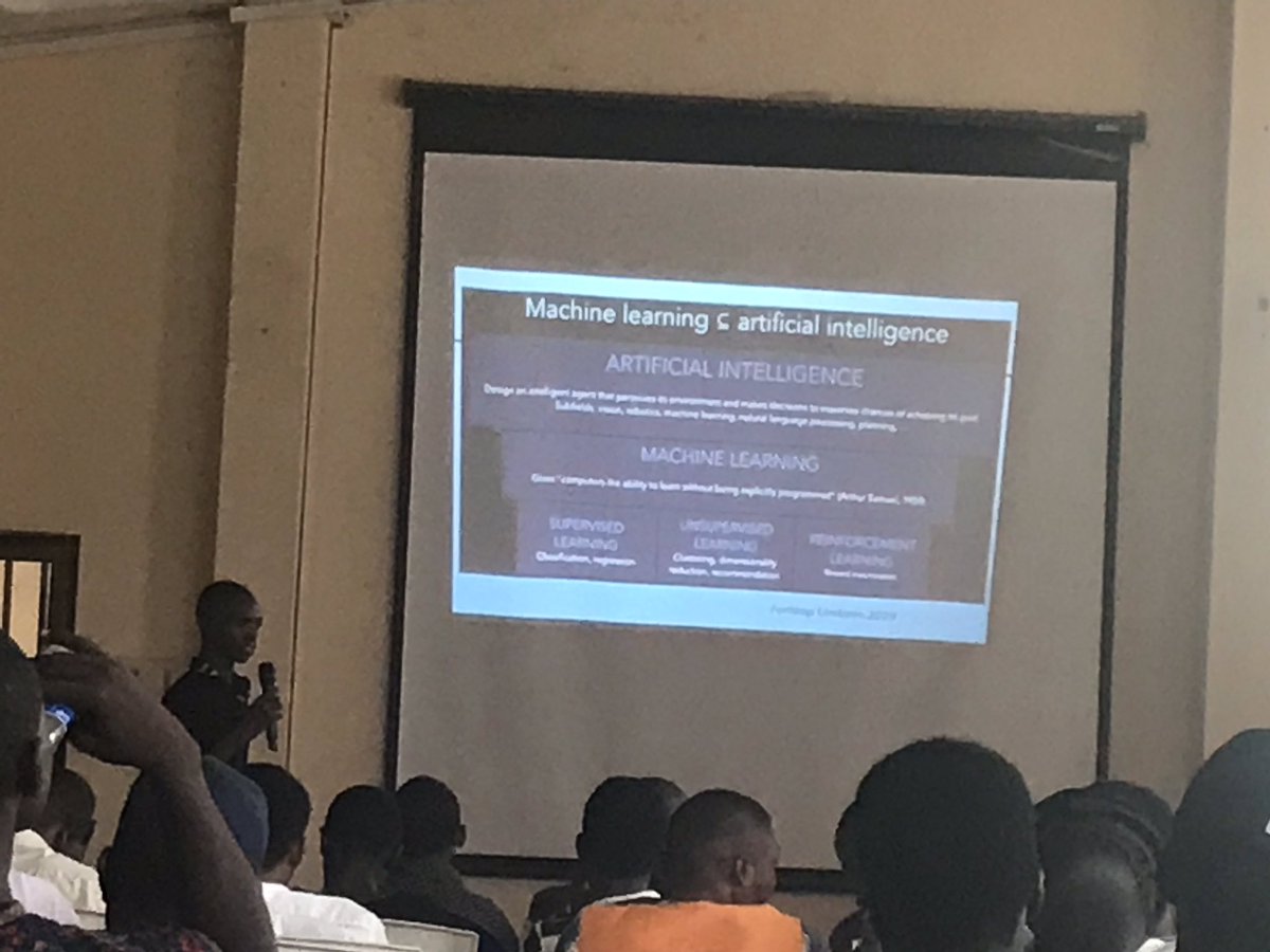 onyiidera's tweet image. @fqrious talking on INTRODUCTION TO MACHINE LEARNING AND COMPUTER VISION WITH DEEP CONVOLUTIONAL NETWORKS 

Deeepppp!!!!.... #ForloopUnilorin @forloopAfrica @forLoopNigeria @forloopCampus @gigalayer