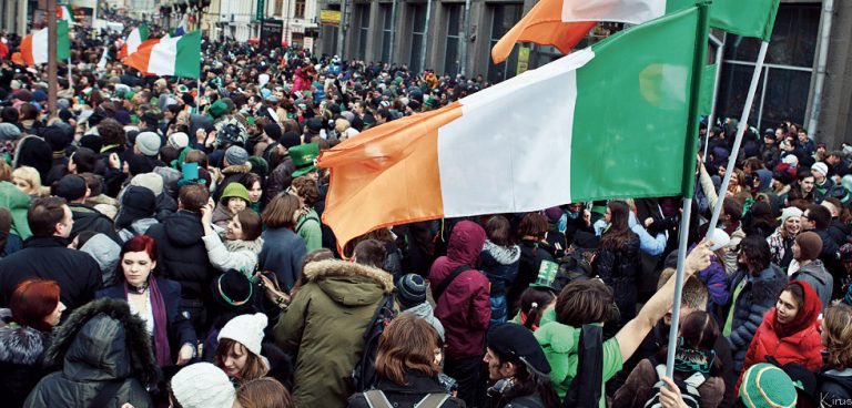 FLRuby2's tweet photo. Go local @BarrysIrishPub @ROCParade @rocbuzz or Go global @LimerickStPats @StPatsNYC @GalwayPaddyFest ☘️#ReadSeanRoberts #ebokk #free @amazon 📗all #StPatricksWeekend ☘️ #read #review here: https://t.co/cYxsqumFmc https://t.co/YHrQdzSiwk