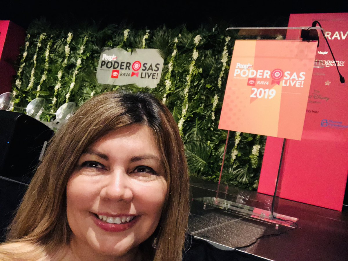 crlmediapr's tweet image. Happy! Attending @peopleenespanol #poderosaslive  #25poderosas