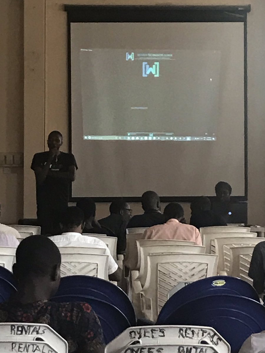 forLoopUnilorin's tweet image. Closing remarks by @CNwadiogbu saying a big THANK YOU to all that participated in the event,engaged online and for those that contributed in one way or the other. We love ❤️ you and we appreciate you! @gigalayer @forloopAfrica @forloopCampus @forLoopNigeria #forloopunilorin