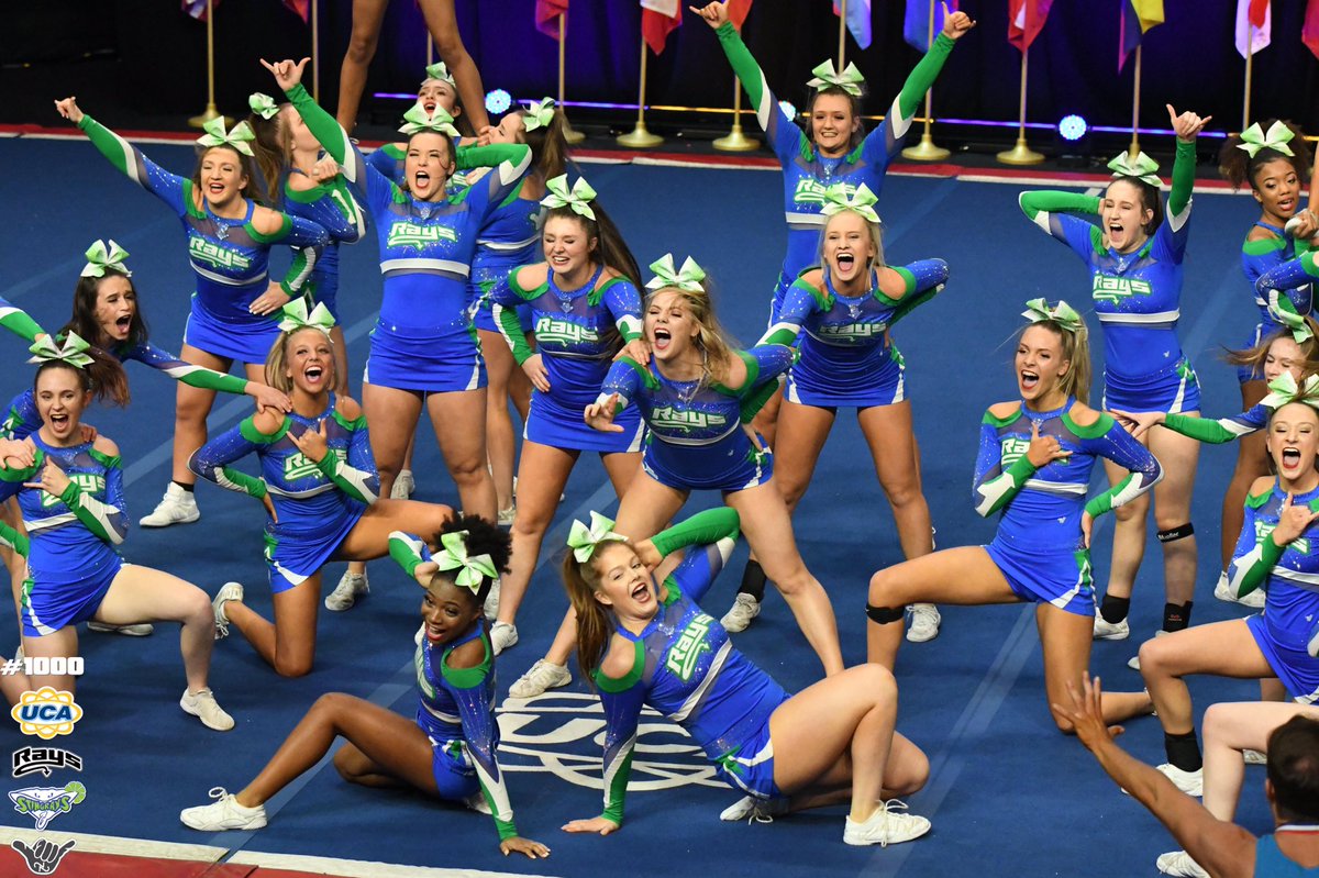 this picture shows 100% passion and i love it <a href="/Lime_Rays/">LIME 💚⏰</a>