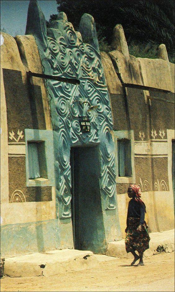 MrBasabose's tweet image. Do we even appreciate the engineering behind the building of these marvels? #Afritecture #VernacularArchitecture