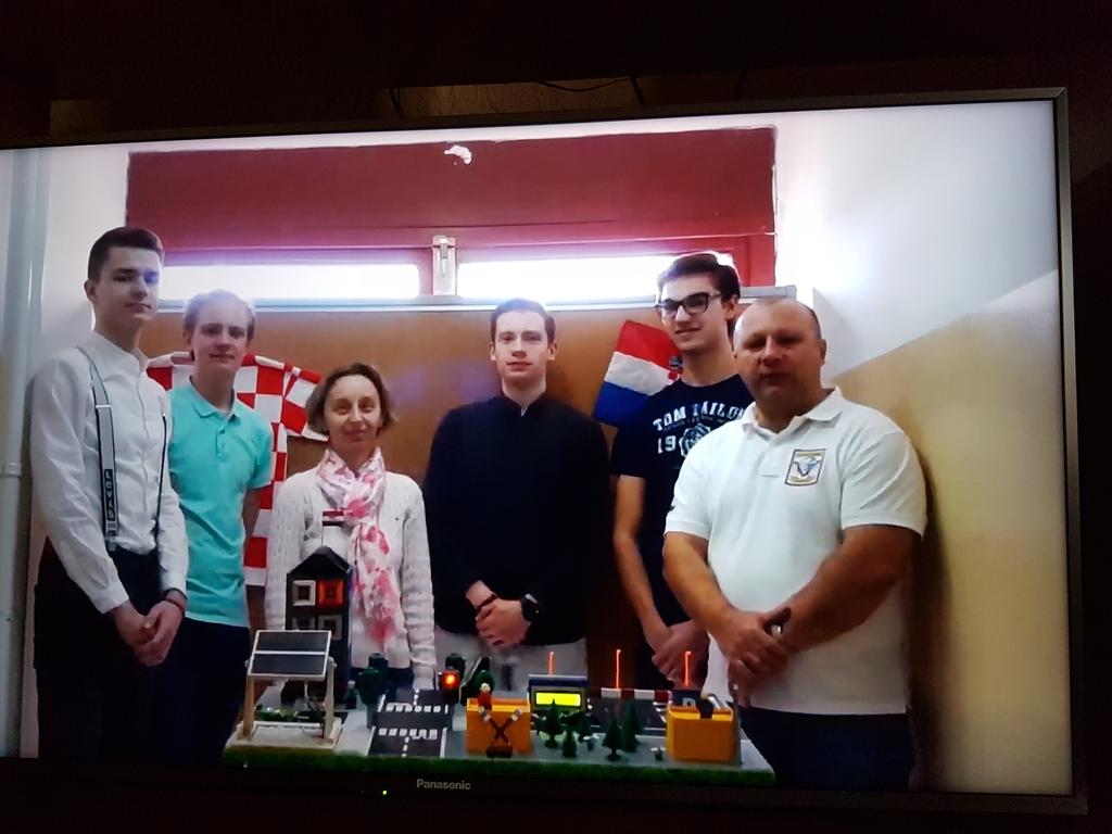 sanja_ps's tweet image. #ArduinoDay2019
Our Project Our view of smart living has been selected as the winner of the EDUCATION category!