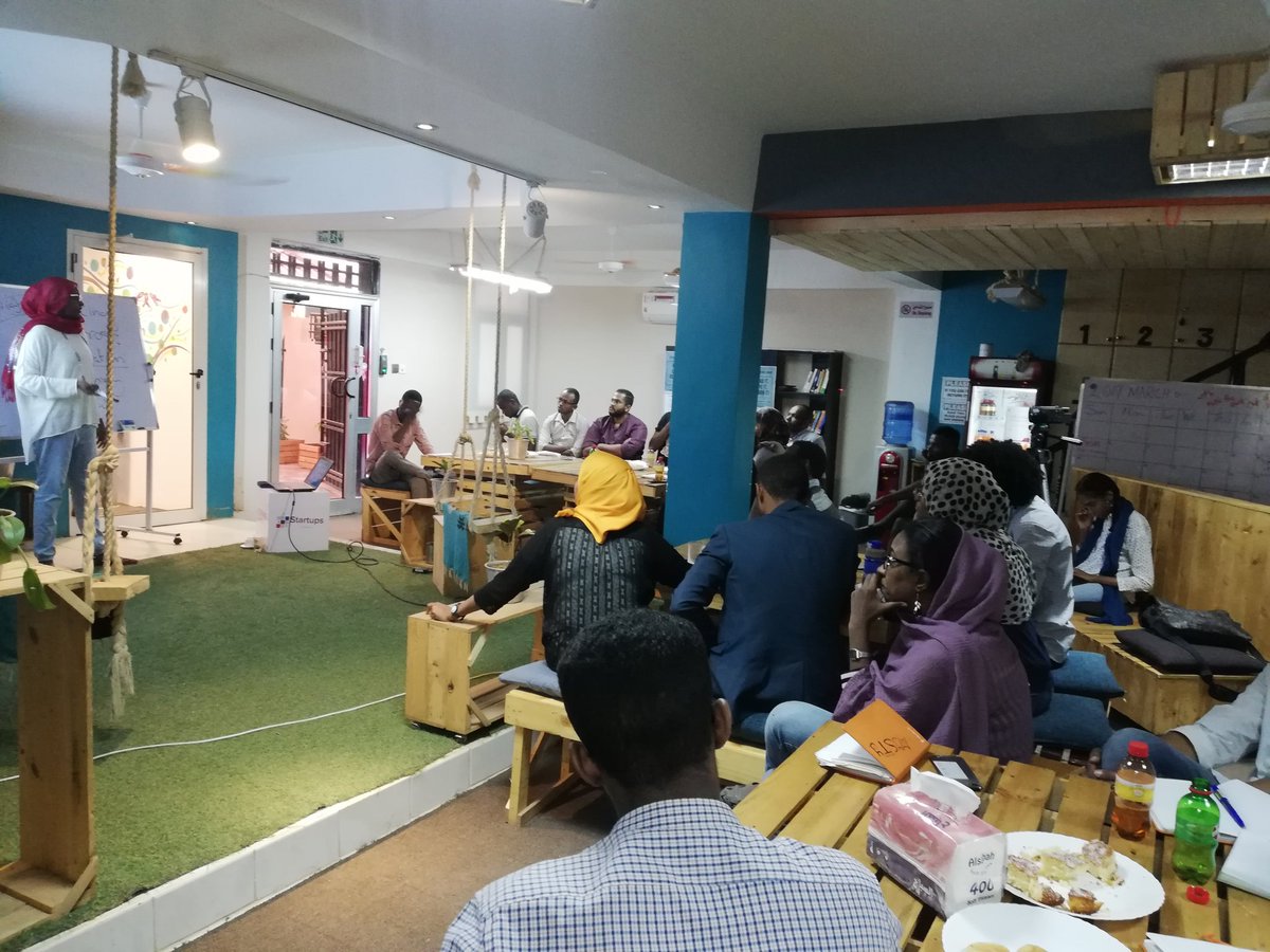 orangecornerssd's tweet photo. Incubatees having session about #pricing with our own Esraa 🤩⭐
#Entrepreneurship #innovation #incubation #orangecornerssd https://t.co/vKPHG3RjlX