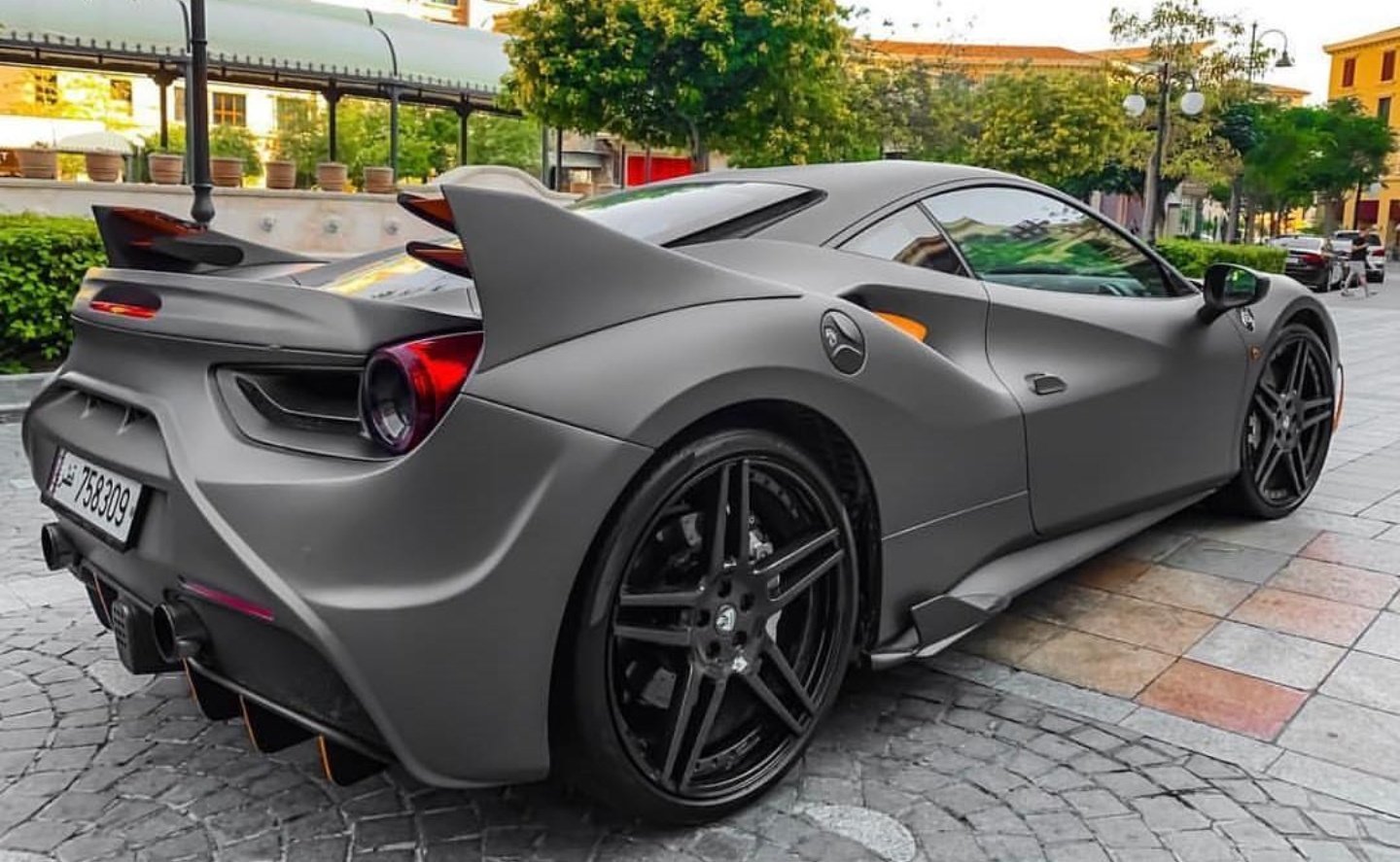 どろしぃページ 2016 Ferrari 488 GTB Siracusa 4XX by Mansory - YouTube