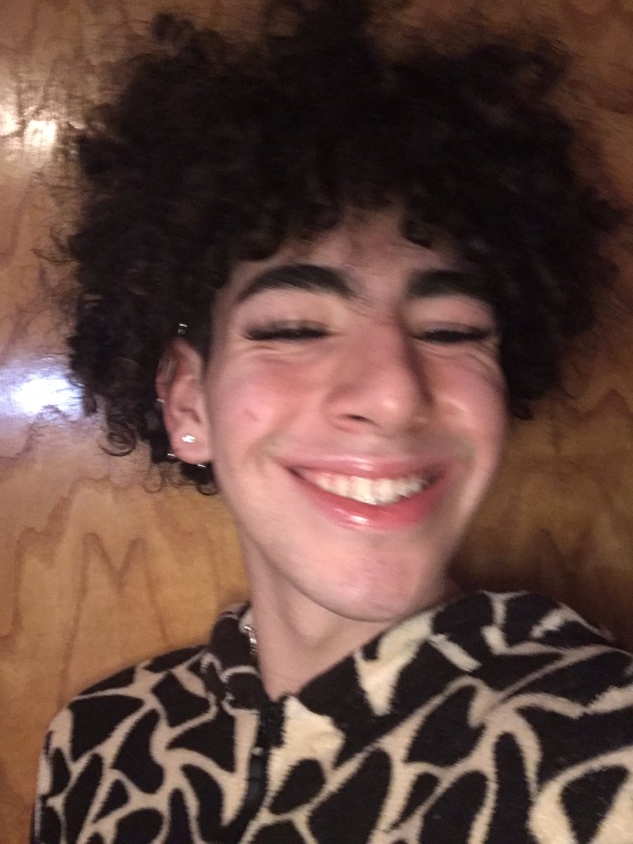 playboybrenden's tweet photo. Just some selfies I took last night fucked up 😭💕 https://t.co/f43G6jFEaG