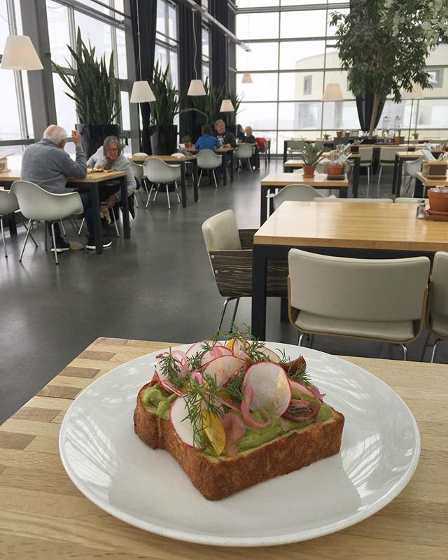 Another hit from our morning menu is the Avocado &amp; Radish toast! Served 9-12 every morning, it’s the perfect start to the day. #🥑 ift.tt/2OapqcX