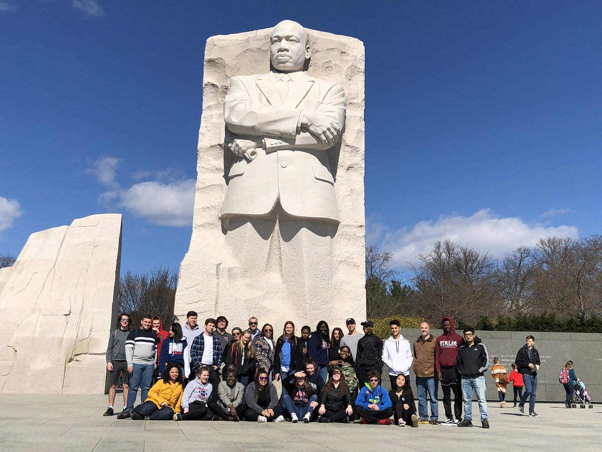 EpochHistory's tweet photo. #MLK #BHSDC #NationalHonorSociety https://t.co/bSNtqT0Wui
