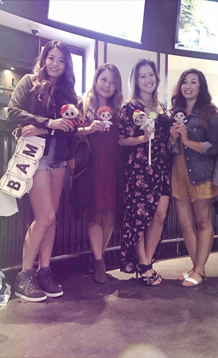 emmylove62's tweet photo. throwback to KCON LA 2017

we miss you #GOT7! 

#TeamGOT7
#TwitterBestFandom⁠ ⁠
#SoompiAwards⁠ ⁠
@GOT7Official https://t.co/GEBfZRc2Im