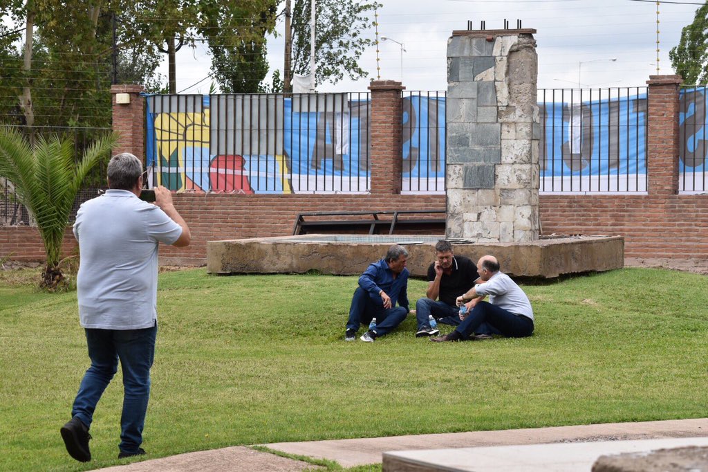 prmirandaMza's tweet photo. Continuando el trabajo, pensando en #Mendoza2019 y hacia adelante, en el 2do Encuentro de #ConstruyendoFuturo. Organizado en 12 comisiones donde los equipos técnicos del @PJ_Mza organizan y elaboran plataformas y proyectos. 

#PeronismoEnUnidad https://t.co/F8BHp0ylmc