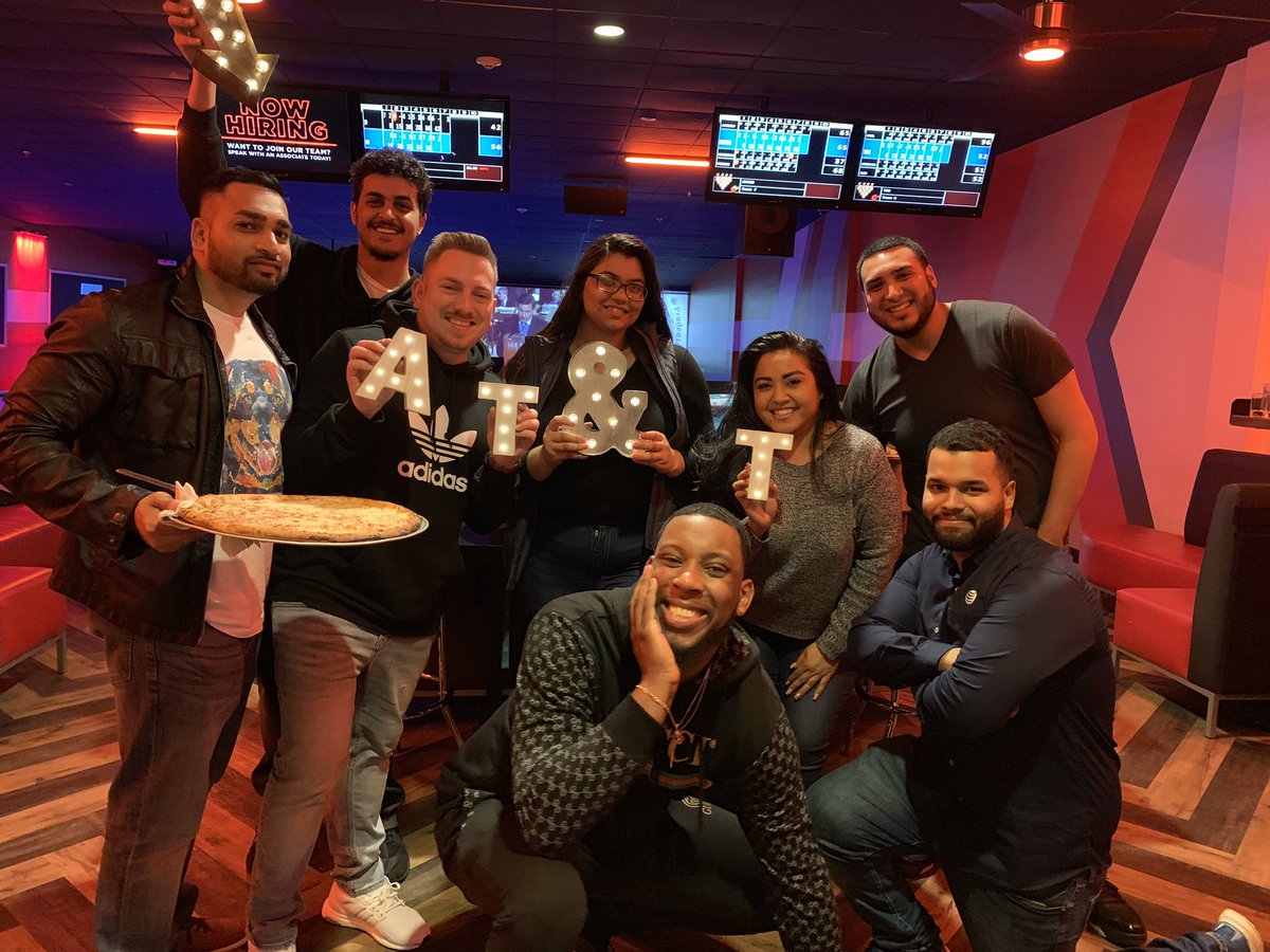 tcrane987's tweet photo. Bowling night for the Ronkonkoma and Manhasset crew for being TOP 10 in the market!! Great job team!!! @fusionwireless @FusionPrinceV @Chairez_Marissa #attlife https://t.co/WwFoTIEUDk