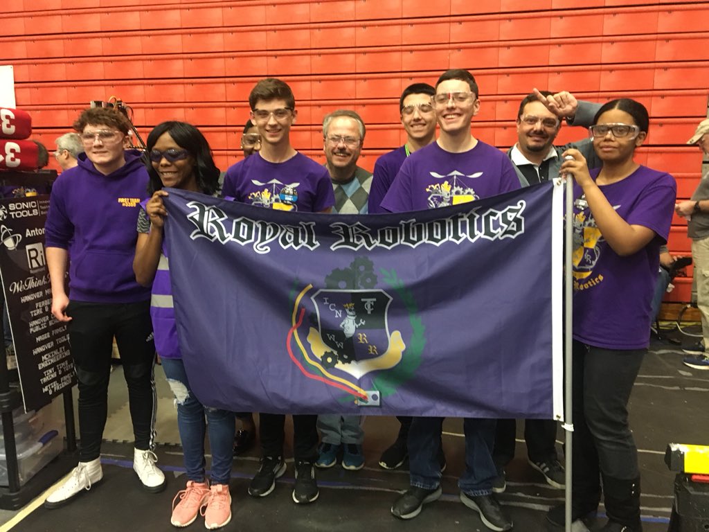 SLMillaci's tweet image. In the pit. #NewFlag #ReadyToRock