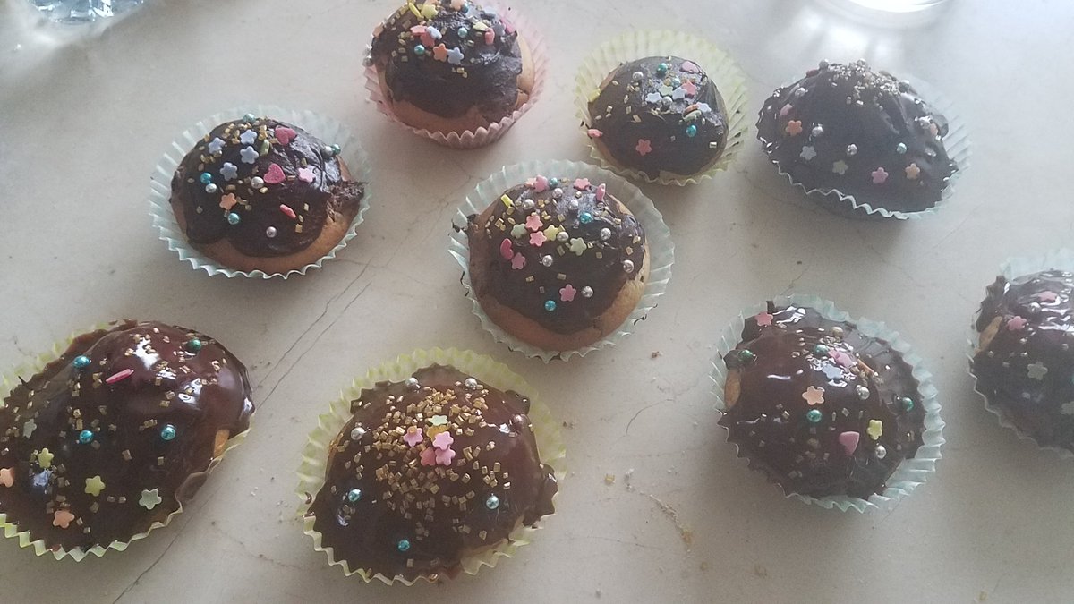 Bisou93's tweet image. Atelier pâtisserie avec mes filles. Pendant qu'elles décorent les muffins, j'ai un peu de temps pour coder
#CodeALaMode @CodinGame