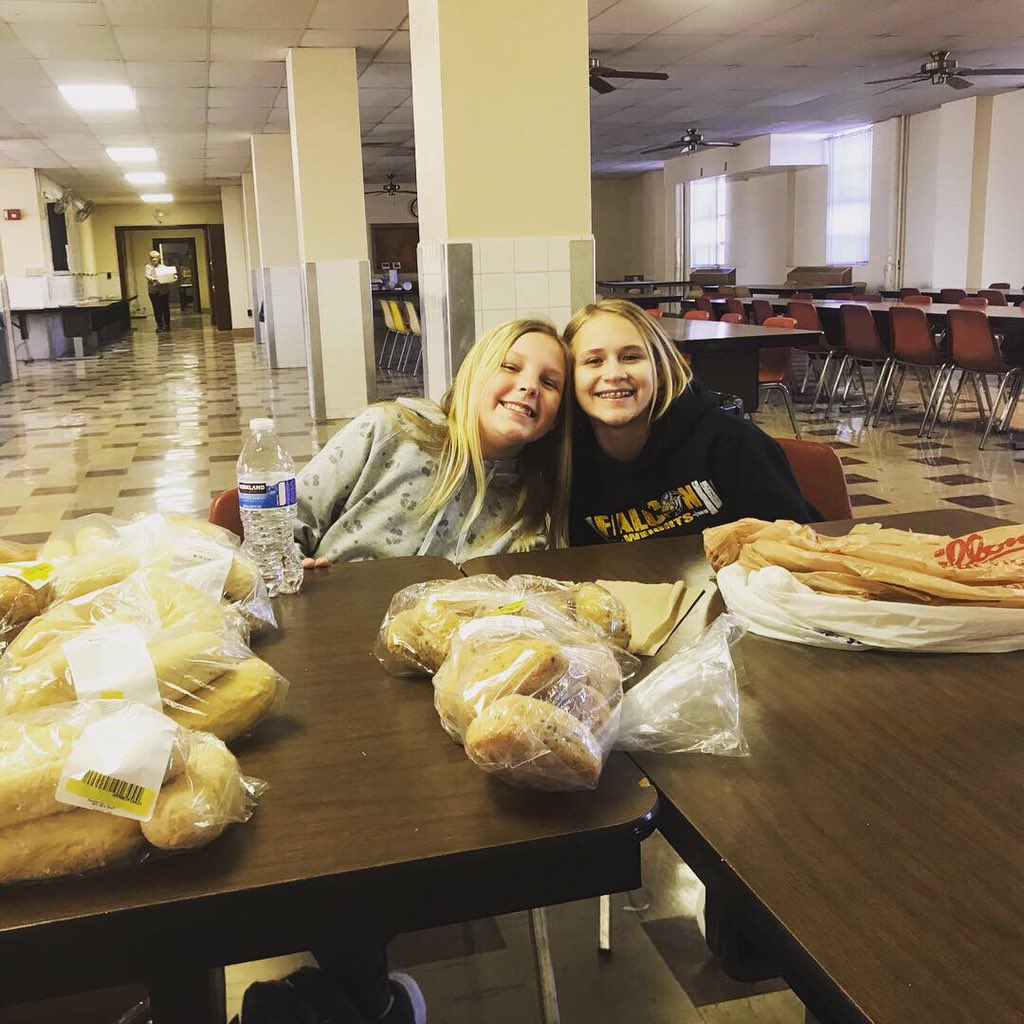 CrossCurrentC2's tweet image. Service Saturday has been great at St. Joseph’s Food Pantry.