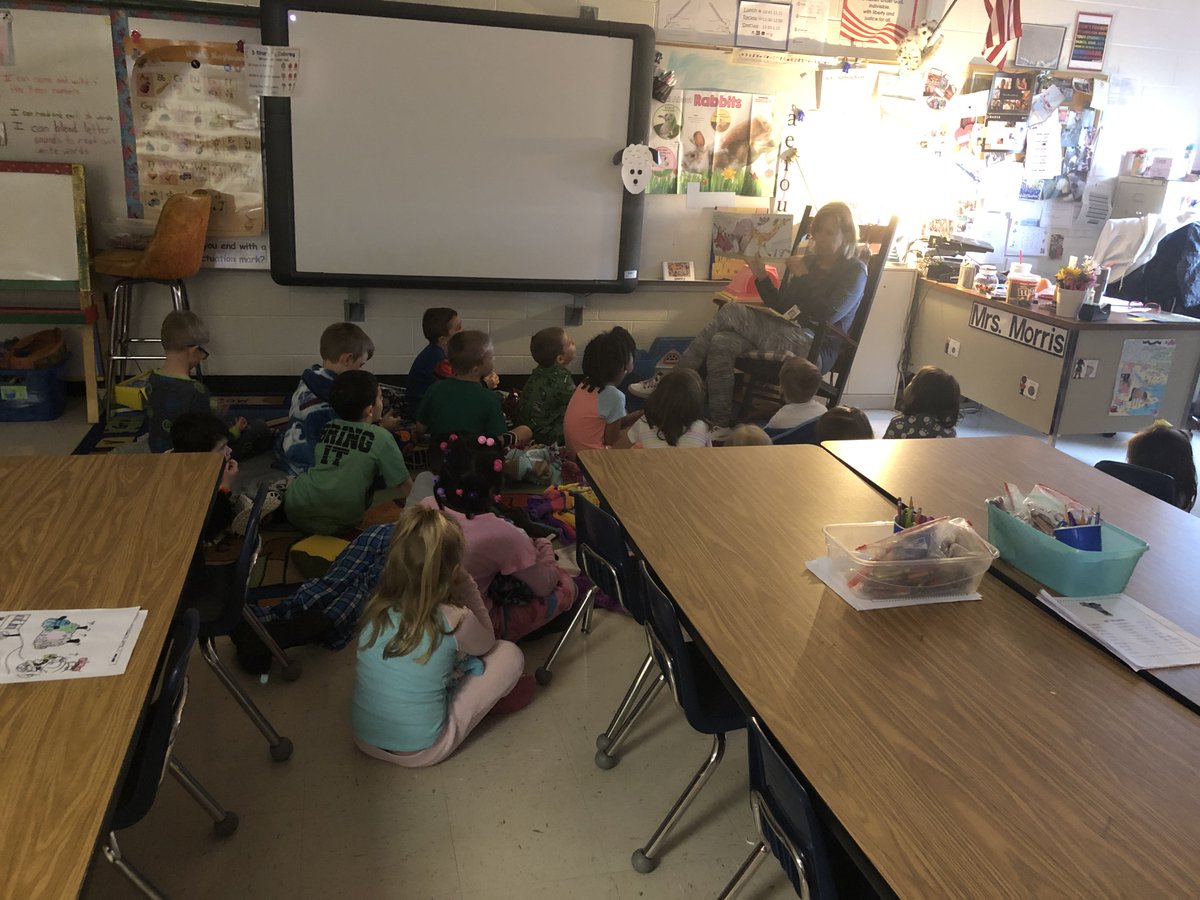 All the kindergarten classes rotated thru the other K classes to hear different books read by the K teachers 
#CCSDfam
#getcherokeereading
#ccsdkidsread
#kteacherslovereadingtoo