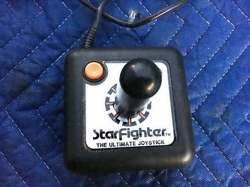 MindFlareRetro's tweet photo. Hey @BedfordLvlExp, I just scored one of those "Patent Pending" version #Suncom #StarFighter joysticks on eBay for $9.50 USD. https://t.co/oqlLtNCrwB
