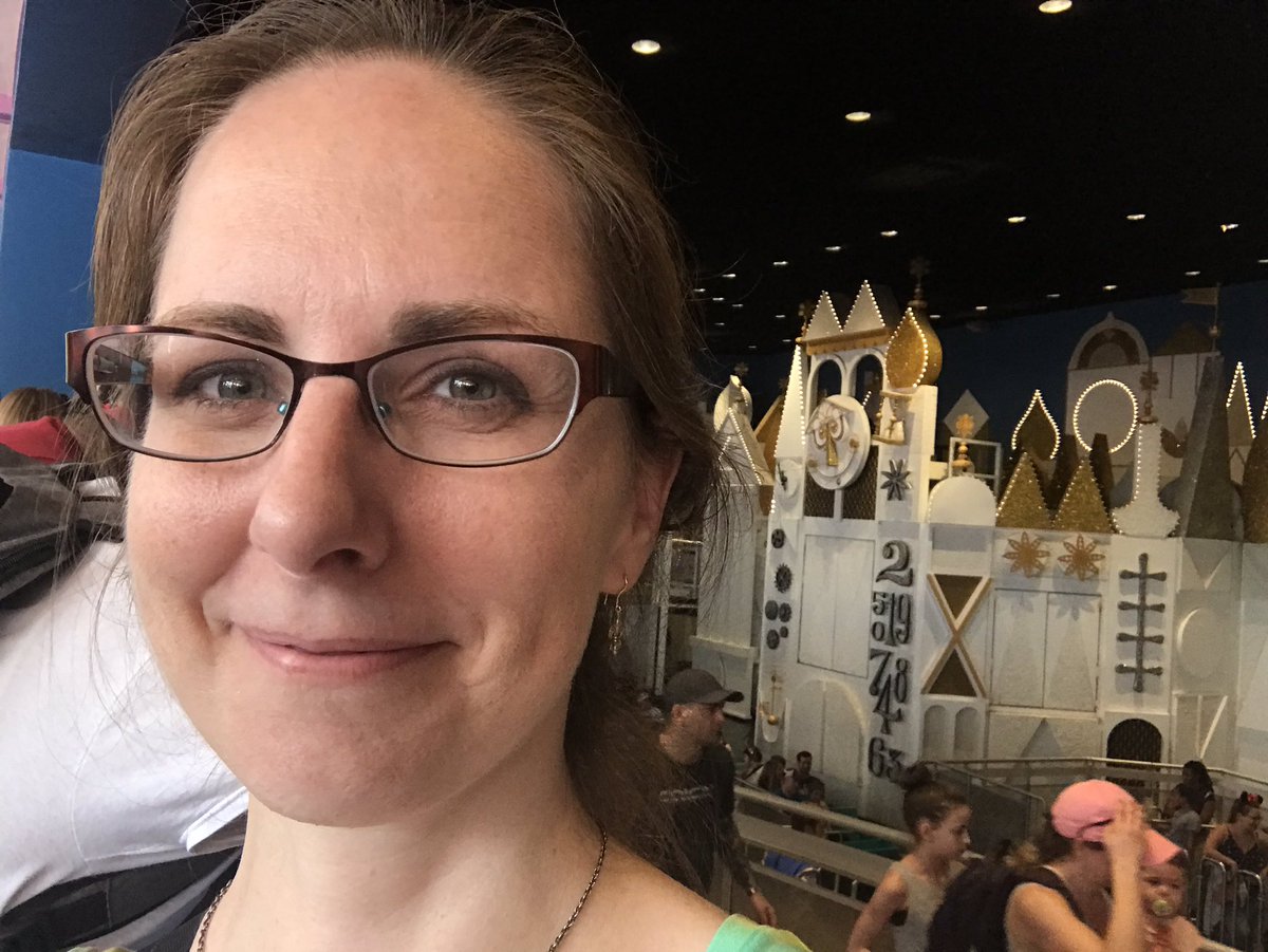 SDietzMD's tweet image. Hadn’t planned on it but after this morning’s #hpmSOTS I clearly had to come over to It’s A Small World. #hpm19 #selfcare