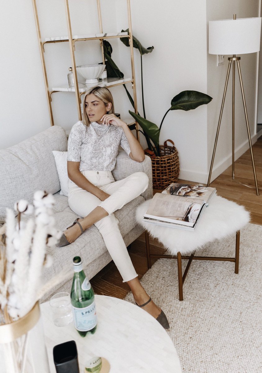 Matching my outfit to my new decor wearing all <a href="/AnnTaylor/">Ann Taylor</a> { loving their new snakeskin collection #AnnTaylor #ThisIsAnn #ad liketk.it/2Awpx @LIKEtoKNOW_it