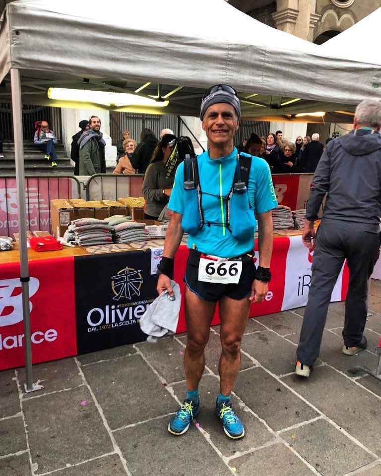 MaxMart4810's tweet photo. Ultrabericus 2019: alla fine il pettorale 👿 non ha avuto la meglio e sono riuscito a chiudere questo splendido ultratrail in meno di 8 ore #imhappy #ultrabericus2019 #ultrabericus #ultratrail #inaltoteam #trailinalto #vicenza #piazzadeisignorivicenza #eoraspritz https://t.co/DpaAhRRvBJ