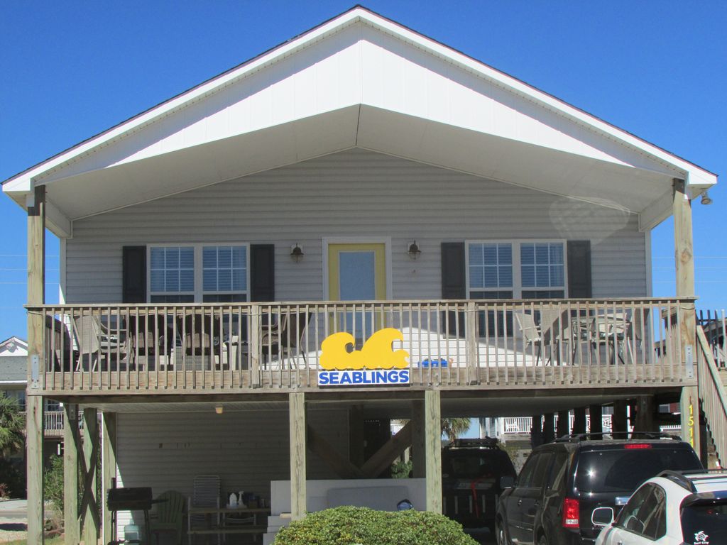 Enjoy a 4 day/3 night beach house vacation to Surf City, NC. Escape for the perfect family getaway by the sea from October 1, 2019 - April 1, 2020. Make plans to join us for our Rubies and Royals celebration.
