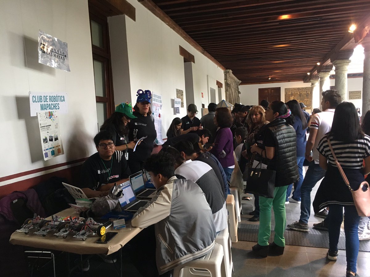 HacedoresCom's tweet image. Así está el ambiente en el #ArduinoDayCDMX. Tenemos muchas actividades, expos, talleres y charlas. Celebra a Arduino con nosotros.