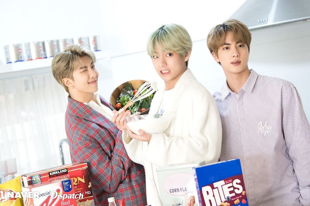 MayyTae12's tweet photo. My kim😍💜💜
#TeamBTS #TwitterBestFandom #SoompiAwards @BTS_twt https://t.co/NkX2isZUZg