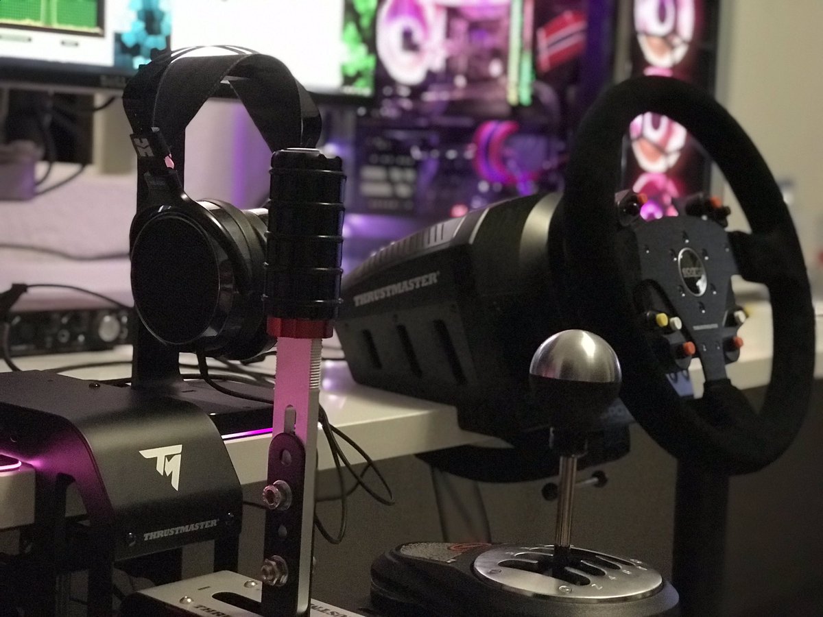 therealgeemax's tweet photo. Peeled off plastic layers on desk and drilled the cable grommets. Got more things mocked up so wheel has its own space/screen too. #LoftMax #HouseMax https://t.co/GtXI6OYsvi