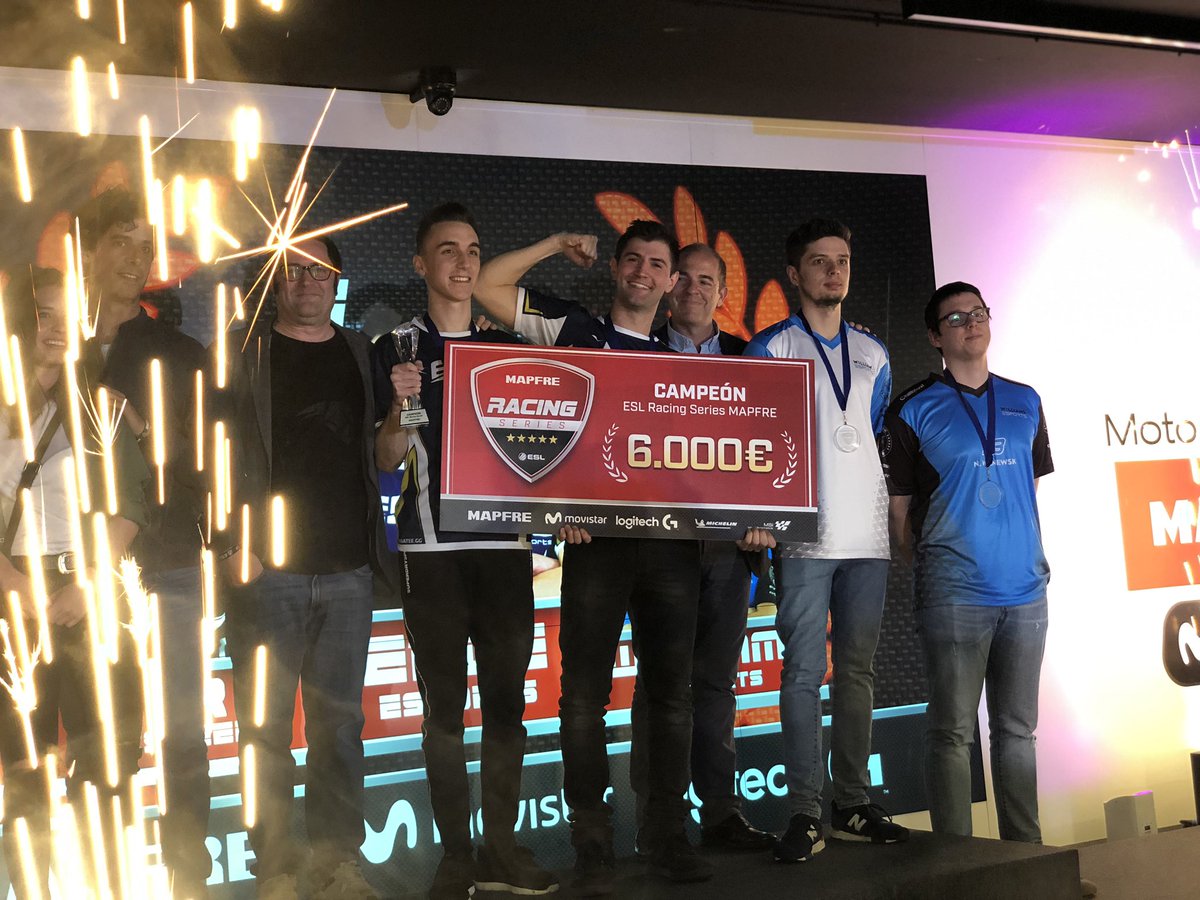 victorayora's tweet photo. ¡Tenemos campeones de la primera temporada del #ESLRacingMAPFRE de @ESLspain. Son los chicos de @edgesimsports. ¡Enhorabuena! https://t.co/oxIFf37jN8
