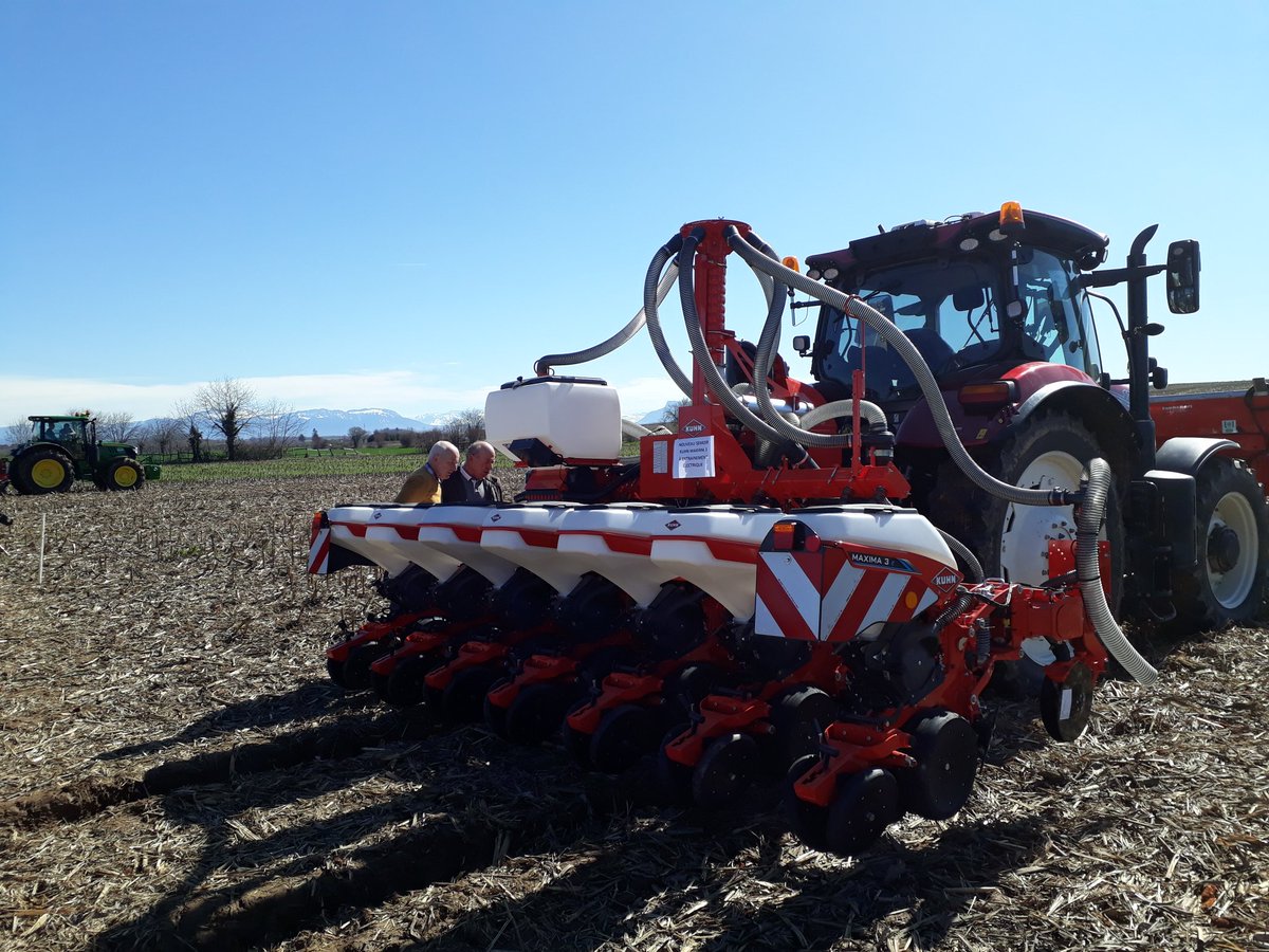 Innovante ! initiative jeune de la caisse locale de la Côte St André lors de la journée de la précision et de l'innovation des étudiants du Lycée Agricole <a href="/ca_centrest/">Crédit Agricole Centre-est</a> #mutualisme #innovation