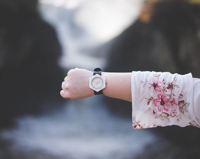 Would you wear a hexagonal marble watch? One part style one part defense tool!
.
.
.
.
.
.
#waterfall #waterfalls #marble #mnml #wanderlust #adventur #travelling #saturday #philadelphia #defense #womensempowerment