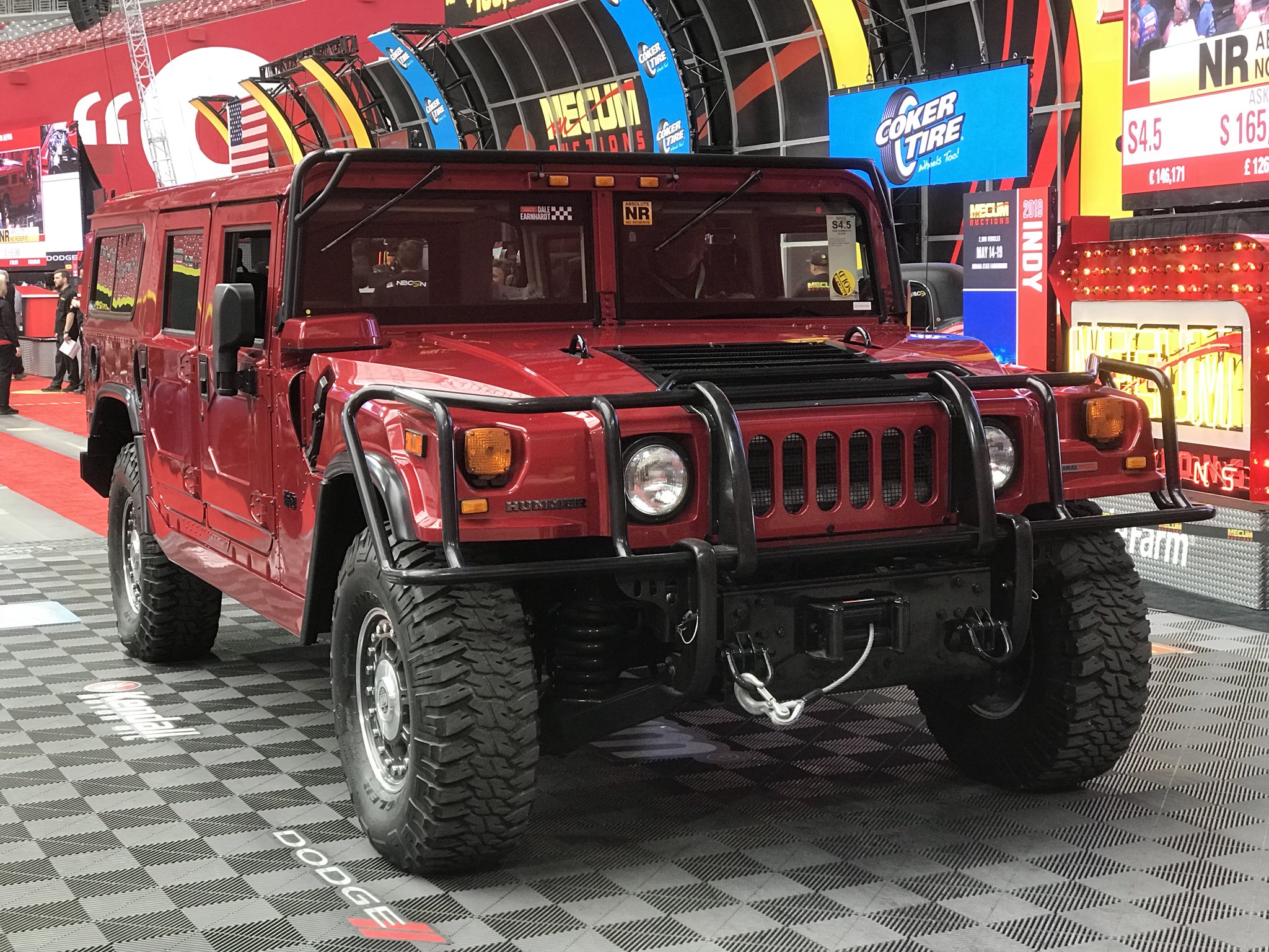 Mecum Auctions Big Lot Big Bucks The Hammer Drops At 165 000 On This 06 Hummer H1 Alpha Take A Look At The Full Listing T Co 8itw1g5dwc Mecumphoenix Phx Glendale