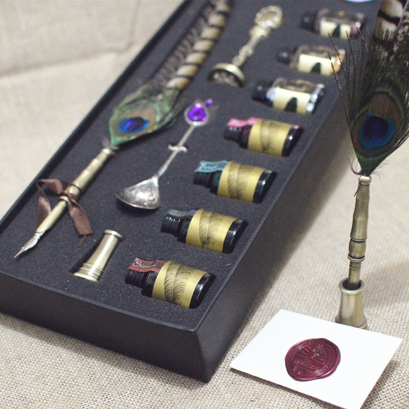 ♥ RT+ 고딕 딥펜SET ♥

✔️ 3 월 24일 까지!
✔️ 구성-[깃털펜+잉크+펜촉+씰링왁스+인장+홀더+국자+캔들]

상세페이지-blog.naver.com/seoah512/22149… …