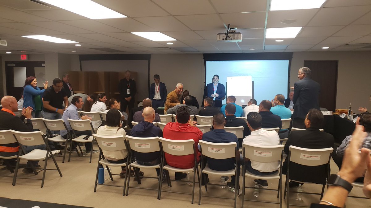 FPFPuertoRico's tweet photo. ⚽Ratificados los representantes regionales Ángel Bautista (Región Este), Wilfredo Díaz (Región Sur) y Esteban Paredes (Región Norte) como parte de la Asamblea Electoral de la FPF. 

#FedeFútbolPR #EleccionesFPF https://t.co/FIqT3ItIJ2