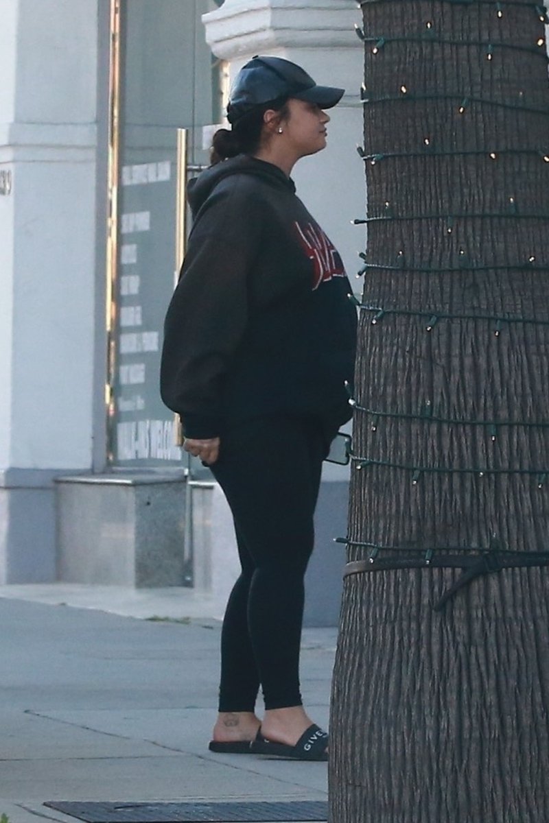 DLBR Media tweet media