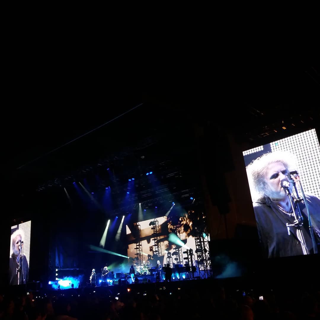 Ladies and gentlemen... #TheCure. 

#rockonthelawns