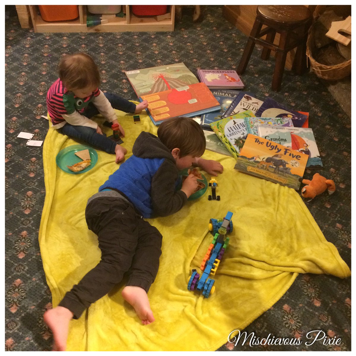 MissPixieUK's tweet photo. It’s been a wet afternoon of playing with Lego going through all the lovely library books we picked up today and listening to audio books while eating homemade pizza ❤️ #mischievouspixie #derbyshirelibrary  #chilling https://t.co/nvcKNhi1kC
