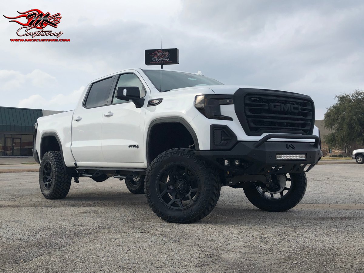 MKS_Customs's tweet photo. Love working with vehicles? Make a career out of it.

We are hiring for multiple positions. Check out our openings: https://t.co/AGN58R0lmm https://t.co/XS4uU10xXo