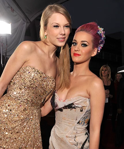 MusicNowNews_'s tweet photo. #KatyPerry 'open' to making music with #TaylorSwift

When asked about rumours that she might eventually make music with the Look What You Made Me Do songstress, Perry coyly suggested that a collaboration was a possibility.

#musicnews https://t.co/fQrPn9sZ85