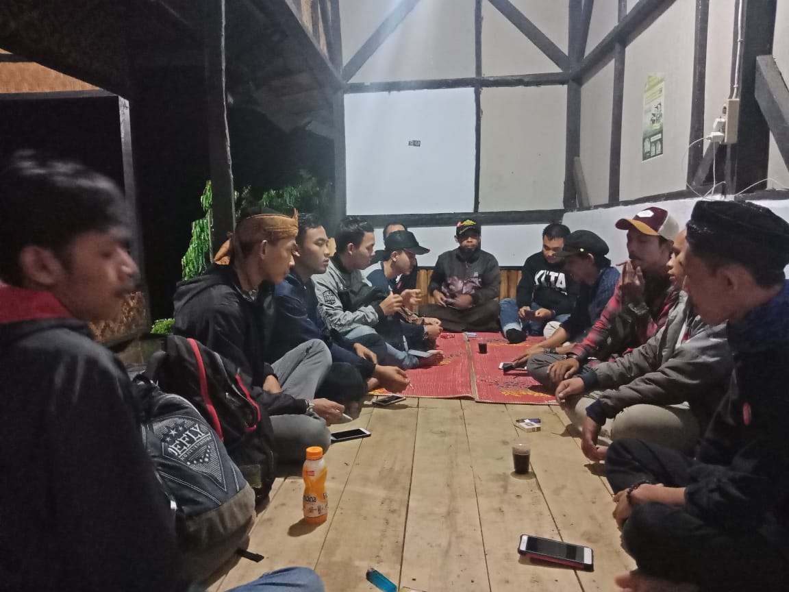 nalarpandeglang's tweet photo. Sekolah Antikorupsi @nalarpandeglang - Sabtu, 16 Maret 2019.
#kampungdomba https://t.co/U3SIwUlsL3
