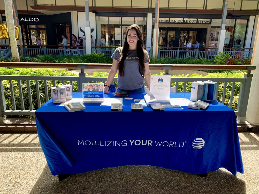 CarlaNodarse's tweet photo. Kiddos Pet Expo @ the Falls! @TheFallsMiami @falls_fantastic @JamesLeslie01 @efrenfavela @Mr_Ely_Gonzalez #businessleads #discoveryflow #entertainment https://t.co/hR5oJM9oRB
