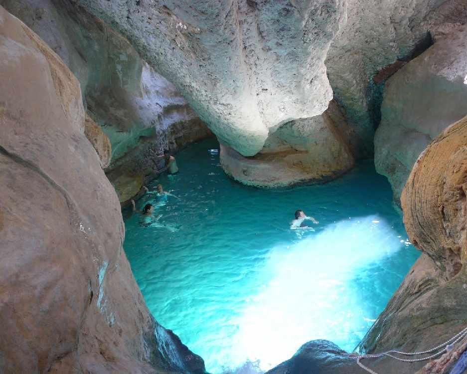 shin_tours's tweet photo. Weekend Adventure in #Wadi_Shab includes drive along the coast line to #Sur. The soft adventure starts from #Quriyat between the lagoon and the #GulfofOman, then proceed to #Wadi_Shab. Go to https://t.co/EmrK1YicEk https://t.co/XIOegCMZGp