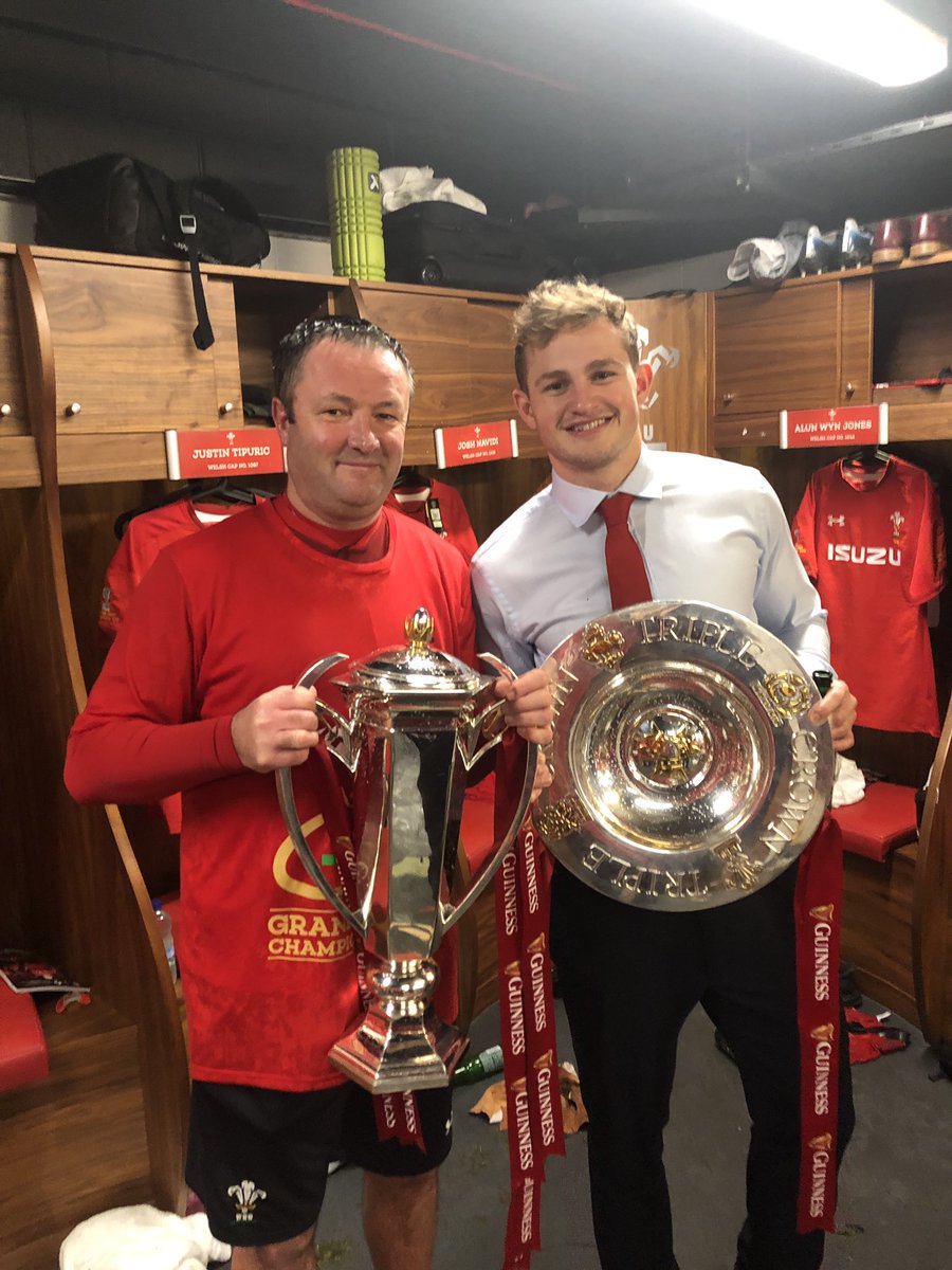 Great day <a href="/CardiffMedsRFC/">CardiffMedsRFC</a> #GrandSlamchampions #onceamedalwaysamed