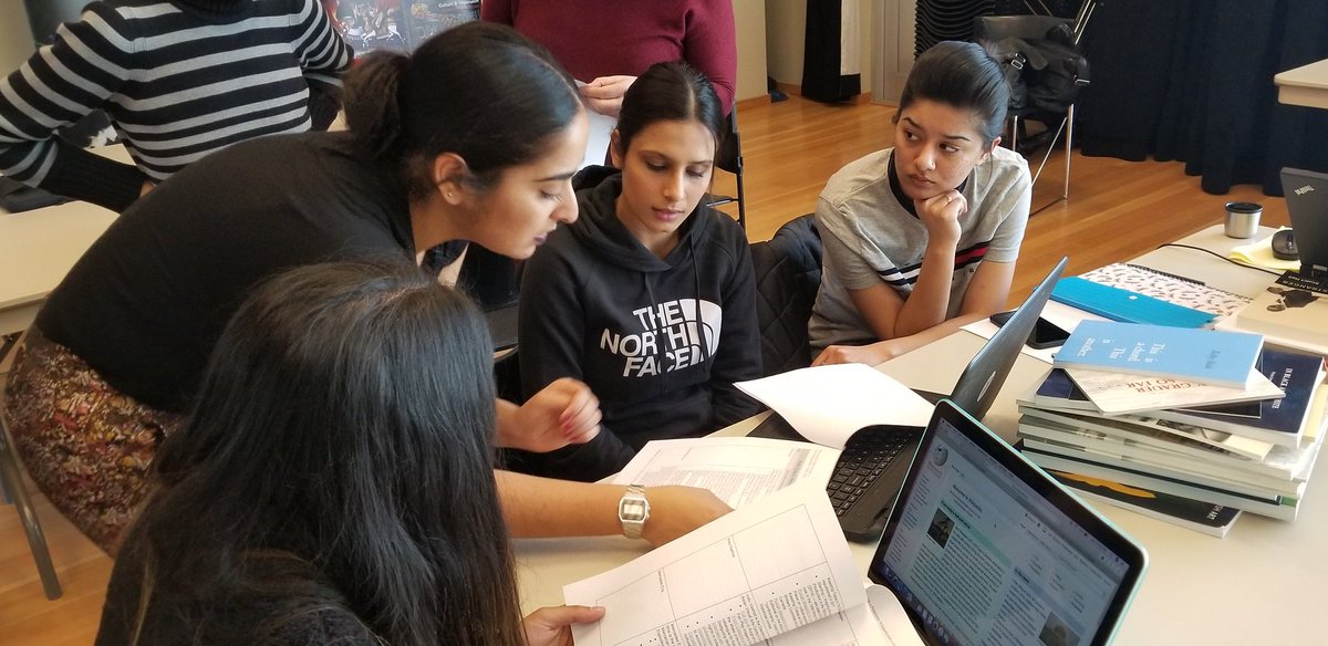 RunghCulture's tweet photo. #Rungh #Art #Feminism event in progress at #Surrey  #Art #Gallery
@sry604 
@MandyWirk 
@RafiqueFauzia 
@page84design 
@JagdeeshMann 
@hogans_alley 
@PCCp_ 
@centrea https://t.co/3egGoRGAsj