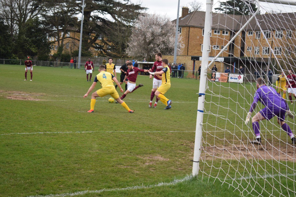 Alex Barnham tweet media